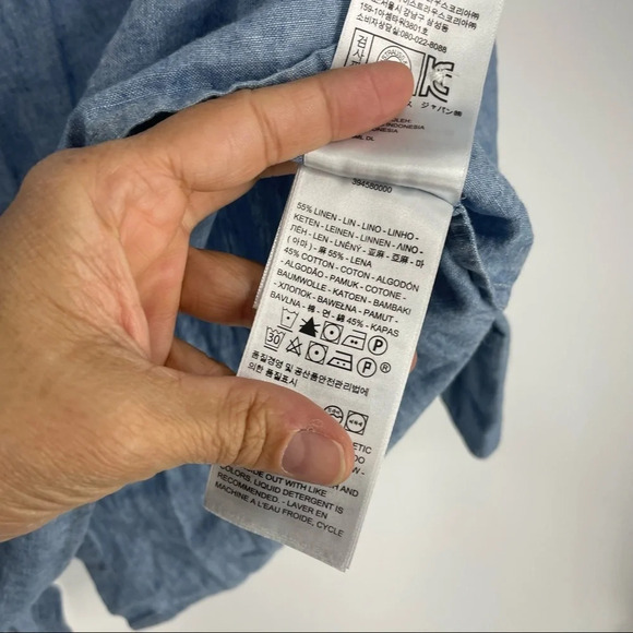 Levi’s Linen cotton blend button back womens shirt Small - Picture 5 of 5